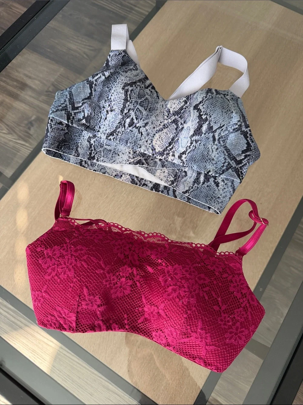 2 VS Tops Women’s Lace Bralette - Fuchsia & blue camo sports bra